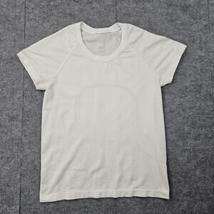 Lululemon Swiftly Tech Shirt Womens 6 White Short Sleeve Scoop Seamless Running